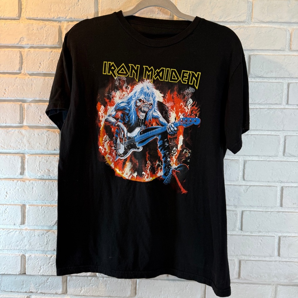 IRON MAIDEN A Real Live One Fiery Guitar Eddie Short Sleeve T-Shirt Adult Large